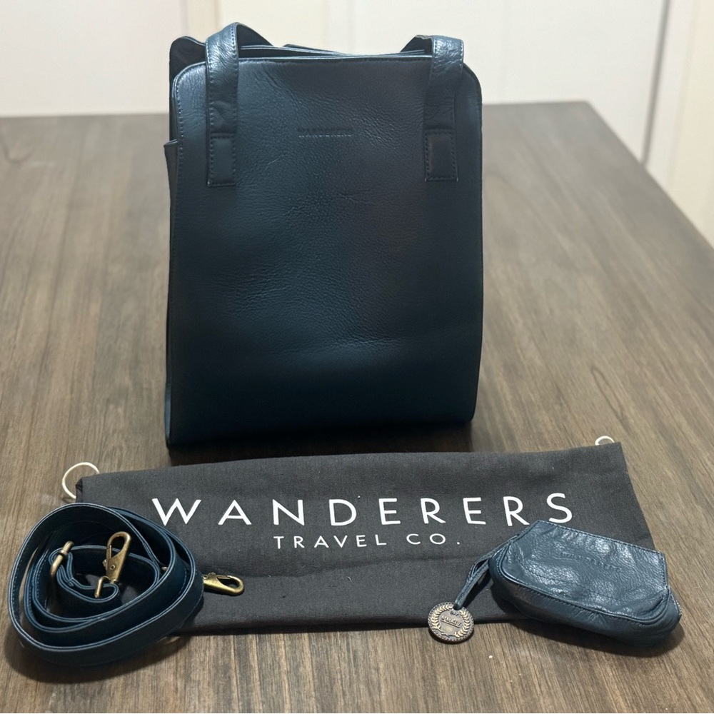 Wanderers Travel Co. Black Leather Bag Set